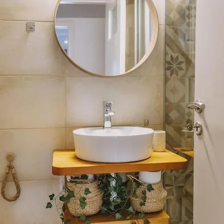 Aqua Breeze Apartment *